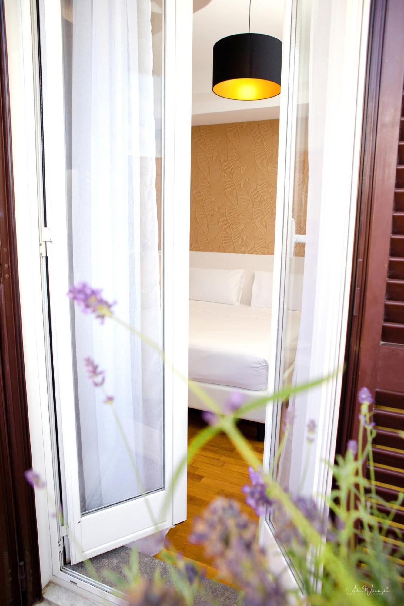 Magikrooms Topaz ローマ エクステリア 写真