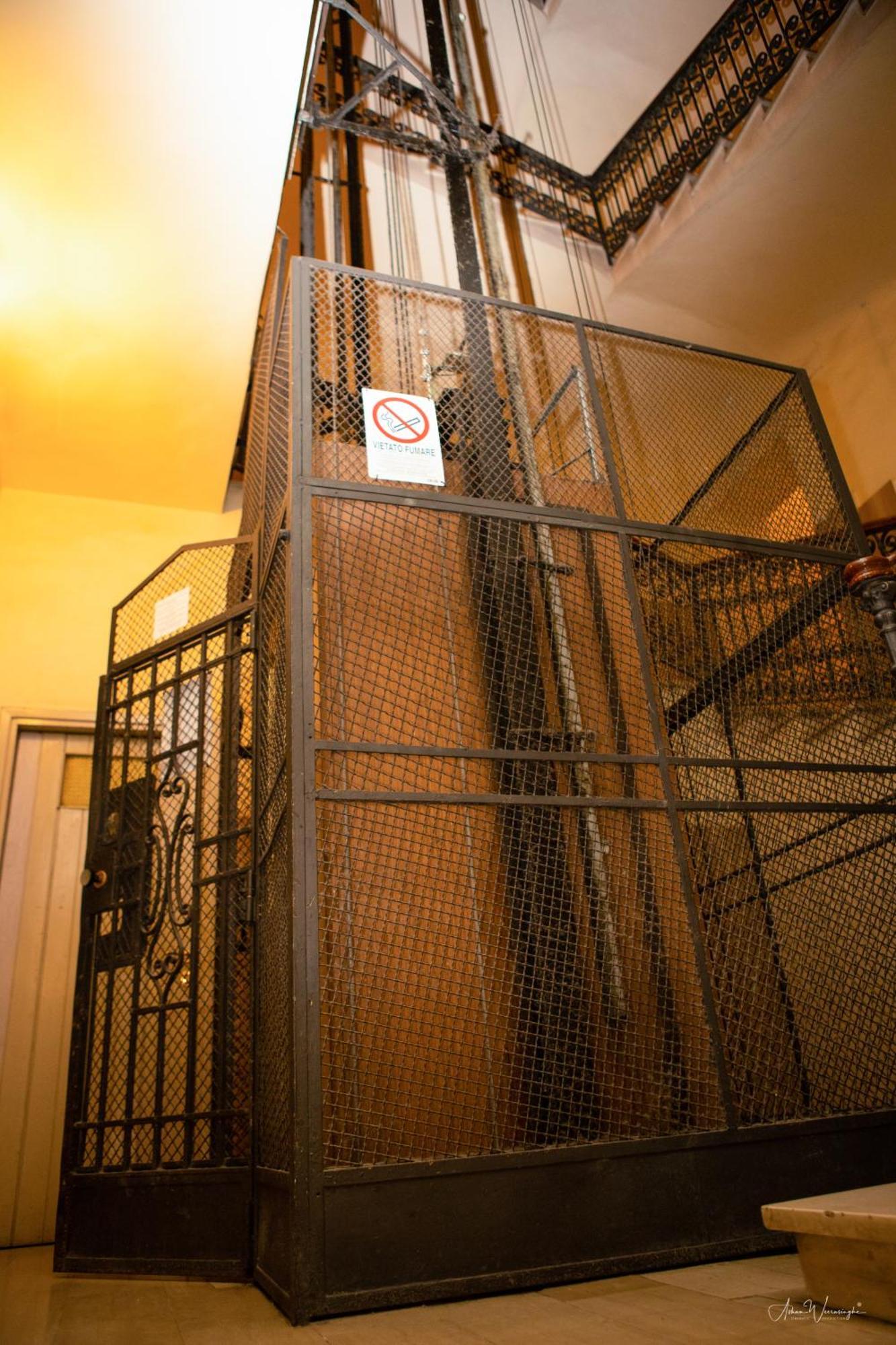 Magikrooms Topaz ローマ エクステリア 写真